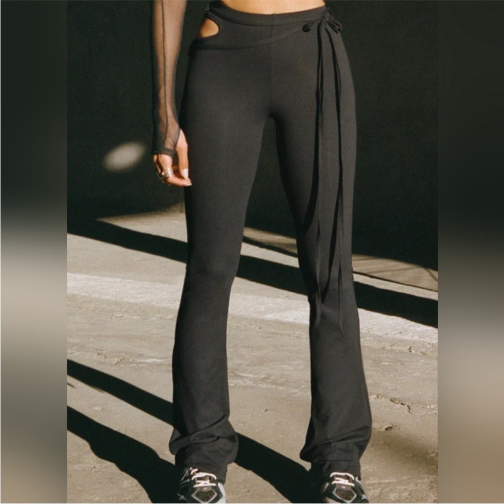 JOAH BROWN CUTOUT MINI FLARE LEGGING SUEDED ONYX BLACK XS/S NWT
